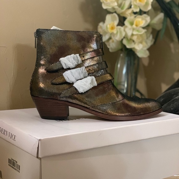 Modern Vice Brown Metallic Bootie - Picture 2 of 8